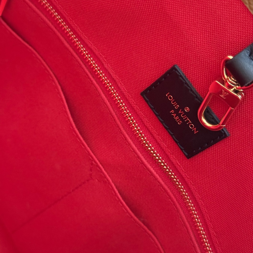 Reverse Monogram Giant Onthgo Mm - image 5